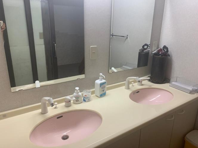 Iya Kankou Ryokan มิโยชิ ภายนอก รูปภาพ